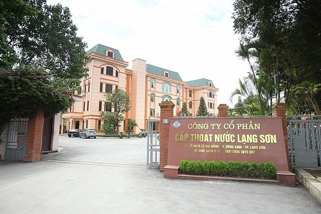 Vi phạm quy định mocirc;i trường, Cấp thoaacute;t nước Lạng Sơn bị phạt 365 triệu đồng.