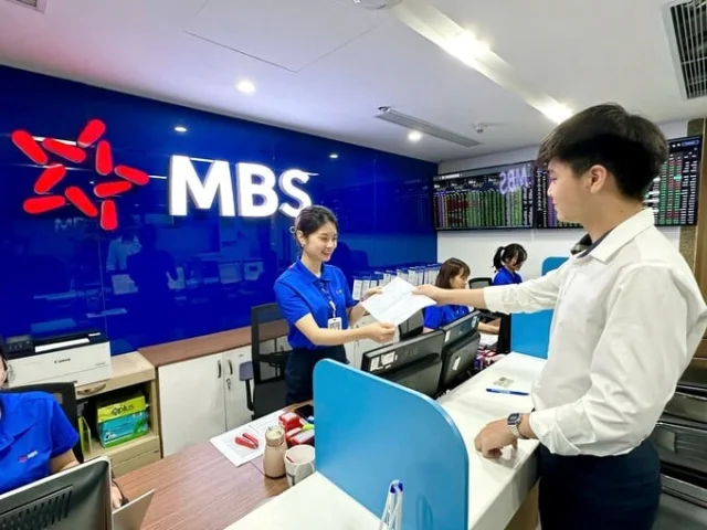 Hiện nay, vốn h&oacute;a của MBS đạt 25.260 tỷ đồng, tương đương 1 tỷ USD.
