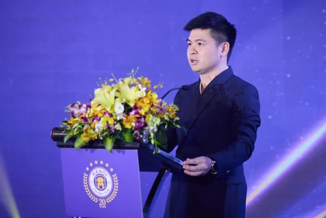 &Ocirc;ng Đỗ Vinh Quang, Chủ tịch HĐQT Vietravel Airlines, Chủ tịch CLB B&oacute;ng đ&aacute; H&agrave; Nội ph&aacute;t biểu tại sự kiện &nbsp;