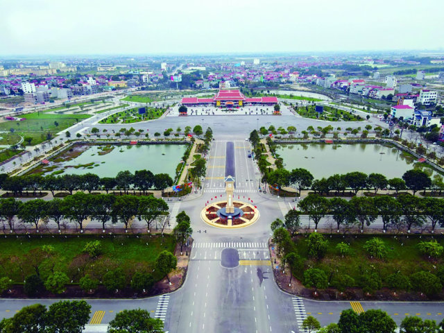 Theo anh Quang Thống - Gi&aacute;m đốc trung t&acirc;m giao dịch BĐS Thống Phương ở Thuận Th&agrave;nh: Gi&aacute; BĐS tại khu vực Thuận Th&agrave;nh phổ biến dao động từ khoảng 10 triệu đồng đến 30 triệu đồng/m2. C&aacute;c l&ocirc; đất tại c&aacute;c khu vực trung t&acirc;m, gần c&aacute;c khu c&ocirc;ng nghiệp v&agrave; khu đ&ocirc; thị mới thường c&oacute; gi&aacute; cao hơn, c&oacute; thể đạt mức 40 - 70 triệu đồng/m2. T&ugrave;y thuộc v&agrave;o từng dự &aacute;n cụ thể, gi&aacute; đất nền trong c&aacute;c khu đ&ocirc; thị c&oacute; thể dao động từ 20 triệu đến hơn 100 triệu đồng/m2.