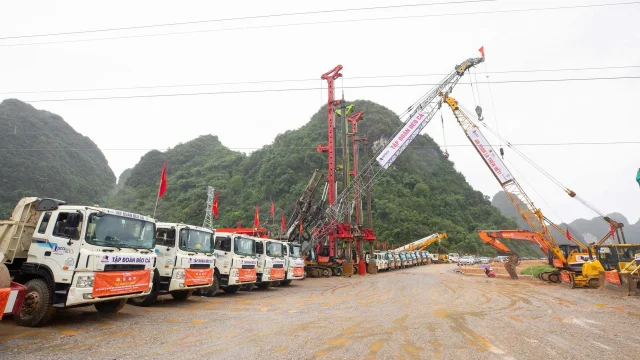Khởi c&ocirc;ng giai đoạn 2 dự &aacute;n cao tốc Đồng Đăng - Tr&agrave; Lĩnh.