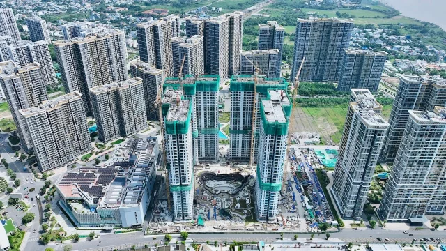 Ấn tượng 6 tháng đầu năm: Những cú ăn bằng lần của doanh nghiệp nhà ở - Ảnh 2