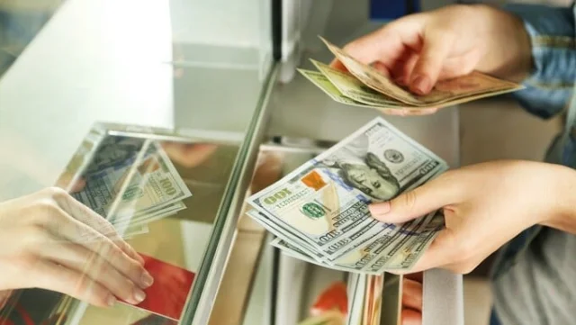 Chuyển tiền từ 1.000 USD tại Trung t&acirc;m T&agrave;i ch&iacute;nh phải b&aacute;o c&aacute;o.