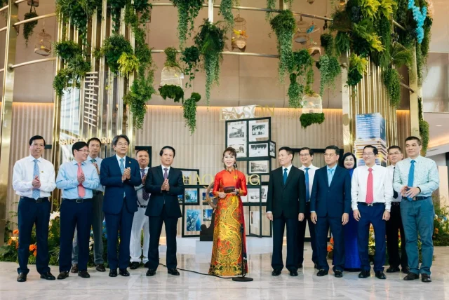 Thương vụ 20.500 tỷ đưa nữ doanh nhân 8x thành chủ 'siêu' tháp tài chính số 1 TP.HCM - Ảnh 2
