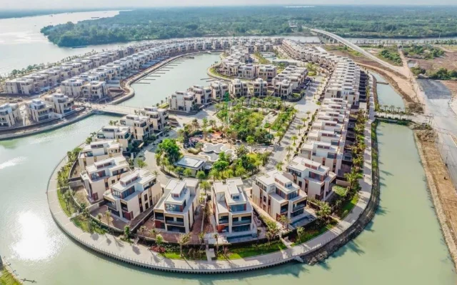 Tồn kho của hàng loạt doanh nghiệp phát triển nhà ở lập đỉnh mới - Ảnh 1