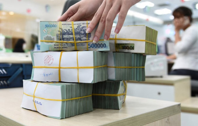 Thị trường tiền gửi n&oacute;ng trở lại, l&atilde;i suất cao nhất gần 10%/năm.