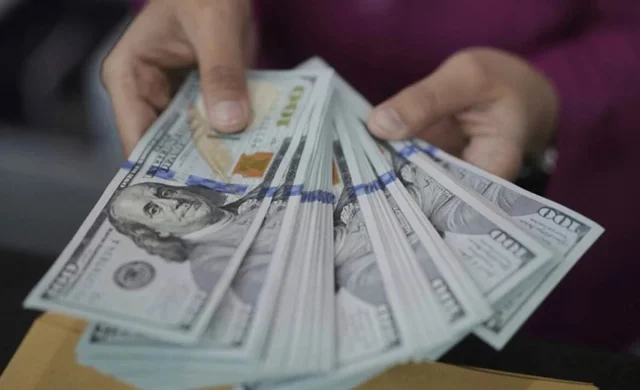 Tỷ giá tăng nóng và bước can thiệp để sớm hạ nhiệt USD - Ảnh 1