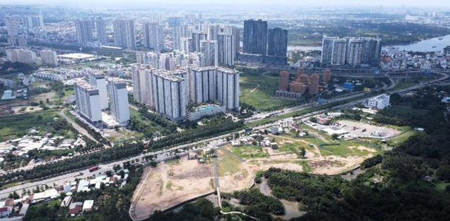 Giá nhà tại TP.HCM tăng cao: Nút thắt nguồn cung và giải pháp từ chính sách - Ảnh 1