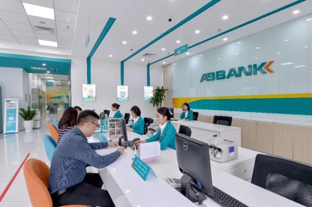 ABBank lấy ý kiến cổ đông thực hiện tăng vốn điều lệ, tỷ lệ 35% - Ảnh 1