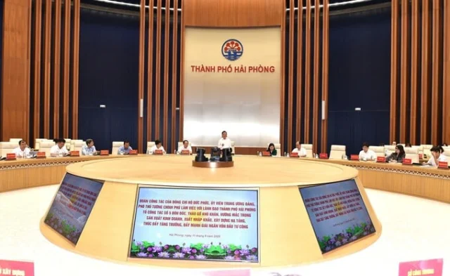 Ph&oacute; thủ tướng Hồ Đức Phớc l&agrave;m việc với TP Hải Ph&ograve;ng.