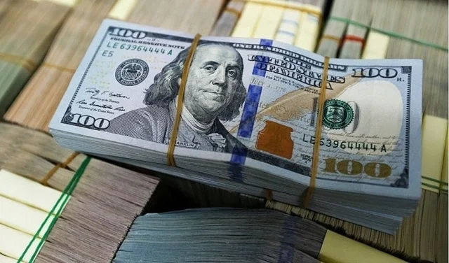 Giá USD tự do lao dốc - Ảnh 1
