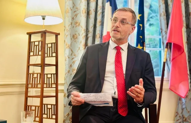Đại sứ Ph&aacute;p tại Việt Nam Olivier Brochet. (Ảnh: TTXVN).